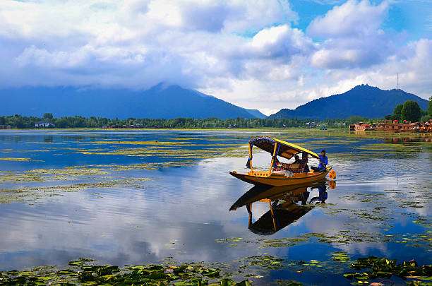Exclusive Kashmir Luxury Tour from Srinagar