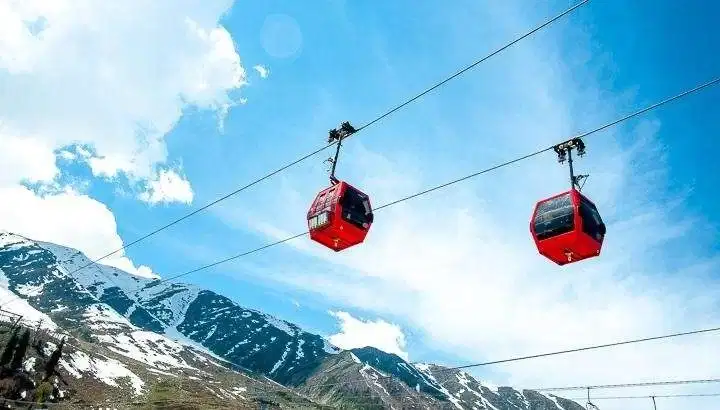 Kashmir Luxury Tour Featuring a Stay in Gulmarg
