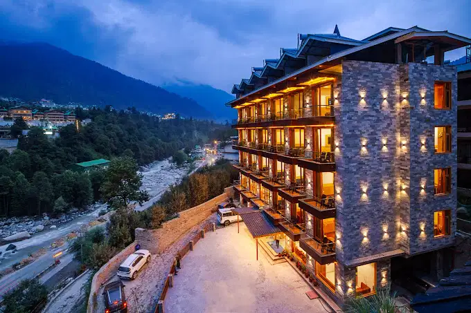 Premium Manali With The River Pine Resort & Spa
