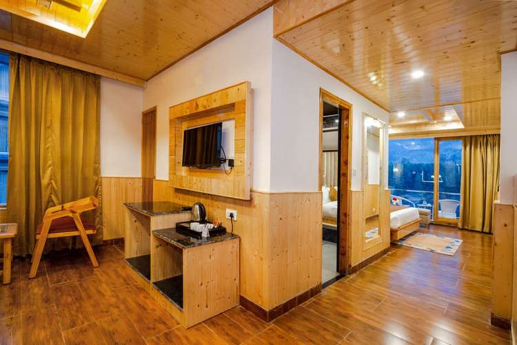 Luxury Manali Stay at River Pine Resort & Spa
