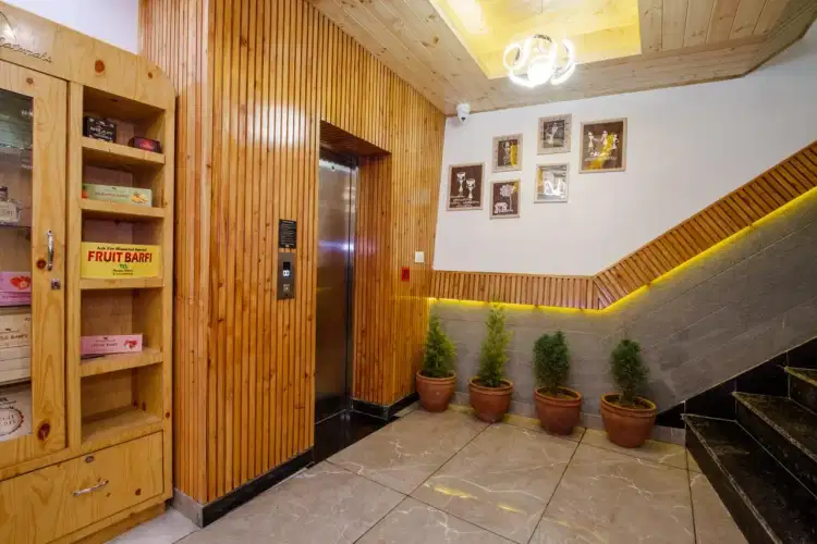 Premium Manali With The River Pine Resort & Spa