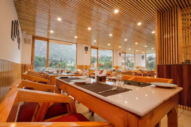 Premium Manali With The River Pine Resort & Spa
