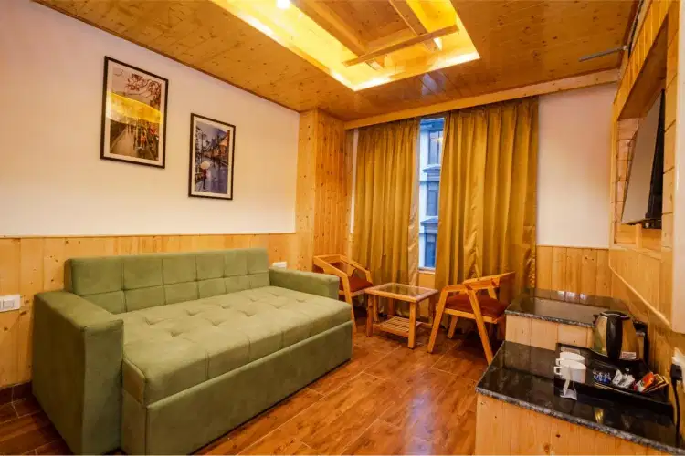 Premium Manali With The River Pine Resort & Spa
