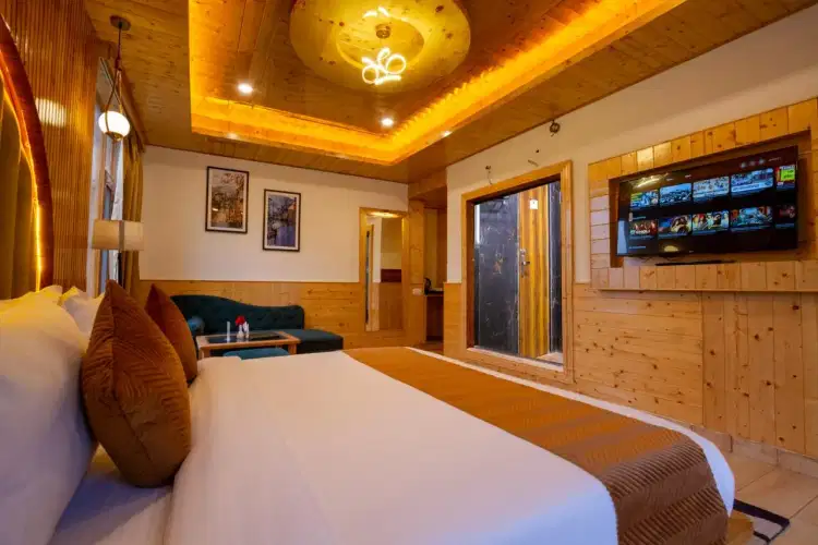 Premium Manali With The River Pine Resort & Spa